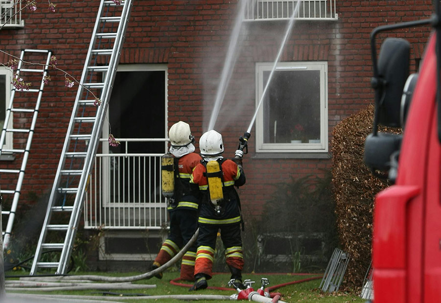 brandklassad dörr